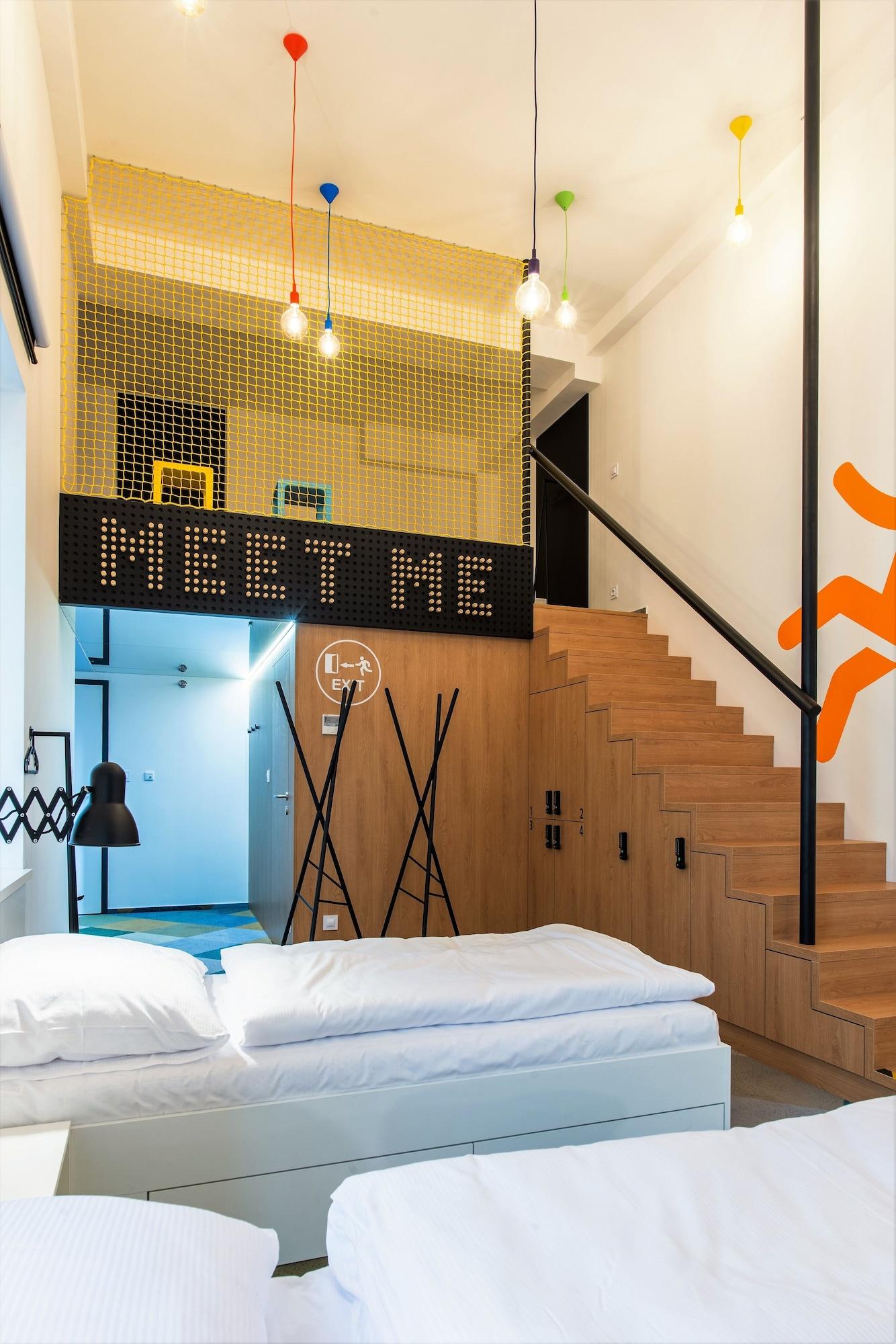 Meetme23 Hotel Prague Exterior photo